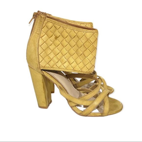 Torrid Tan Woven Block High Heel Open Toe Sandals Size 8 Wide - Picture 1 of 10